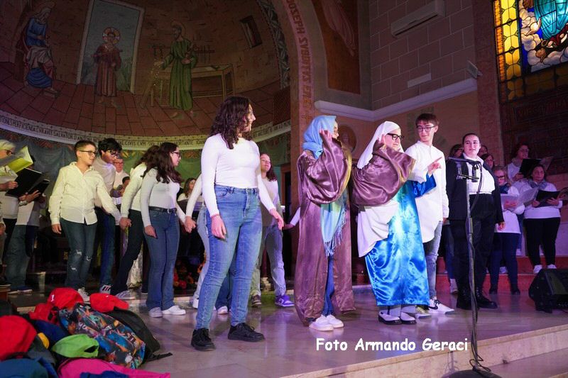 241207_37_Serenata_a_Maria_018.JPG